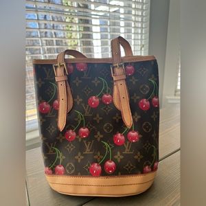 Louis Vuitton x Takasahi Murakami cherry bucket bag not sure if it is authentic